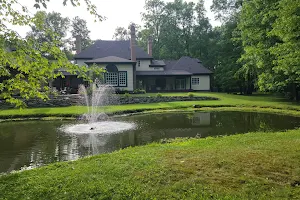 Shady Oaks Farm Bed and Breakfast image