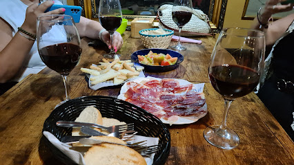 Taberna La Carboneria - C. Santiago, 14, 23700 Linares, Jaén, Spain