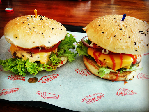 No.70 Finest Burger & Salads