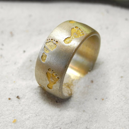 kleine Rheinperle Goldschmiede für Individuelle Eheringe - Juweliergeschäft