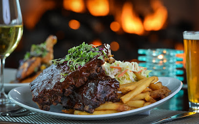 Escena Lounge & Grill - 1100 Clubhouse View Dr, Palm Springs, CA 92262