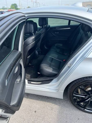 Used Car Dealer «United Auto Used Car Sales & Service of Louisville, Ky», reviews and photos, 5501 Fern Valley Rd, Louisville, KY 40228, USA