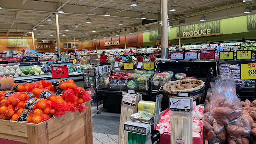 Grocery Store «Schnucks», reviews and photos, 2030 Dorsett Rd, Maryland Heights, MO 63043, USA