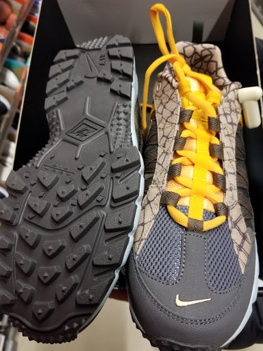 Clothing Store «Nike Factory Store», reviews and photos, 3736 Center Park Dr, West Jordan, UT 84084, USA