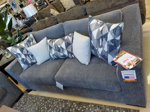 Furniture Store «Casa Leaders Inc», reviews and photos, 1200 Pacific Coast Hwy, Wilmington, CA 90744, USA
