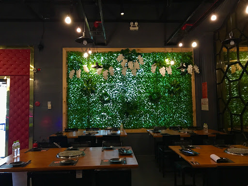 Nhà hàng Kubo Sushi BBQ