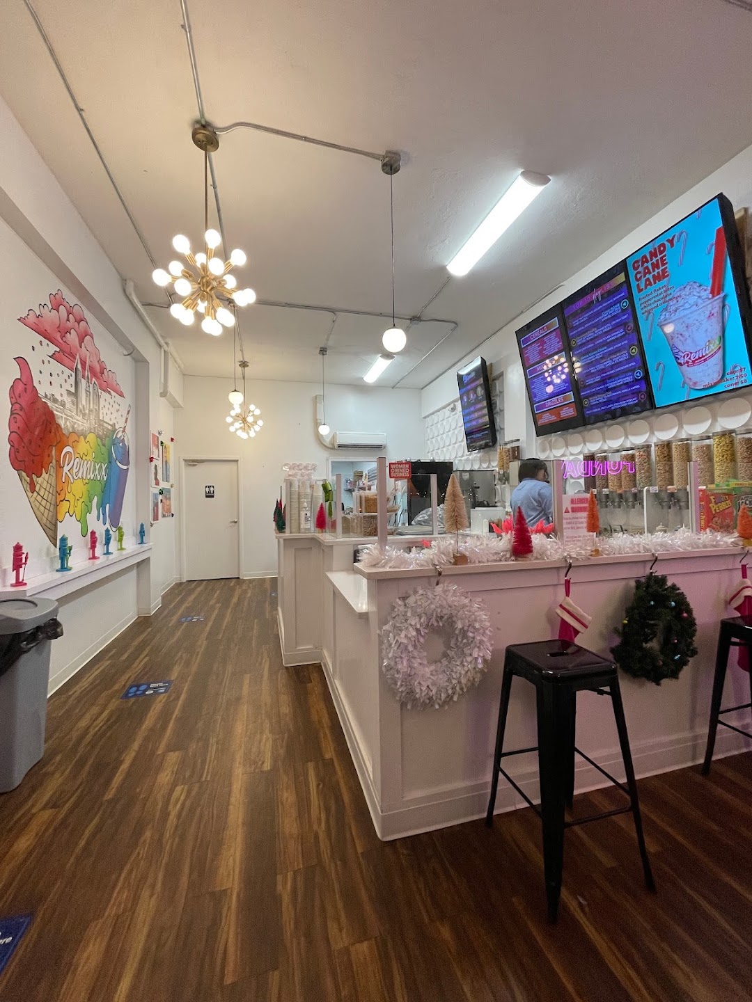 Remixx ice cream + cereal bar