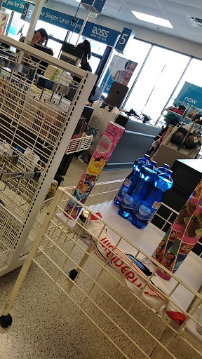 Clothing Store «Ross Dress for Less», reviews and photos, 6857 Siegen Ln, Baton Rouge, LA 70809, USA