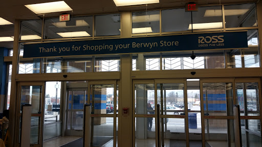 Clothing Store «Ross Dress for Less», reviews and photos, 7065 Cermak Rd, Berwyn, IL 60402, USA