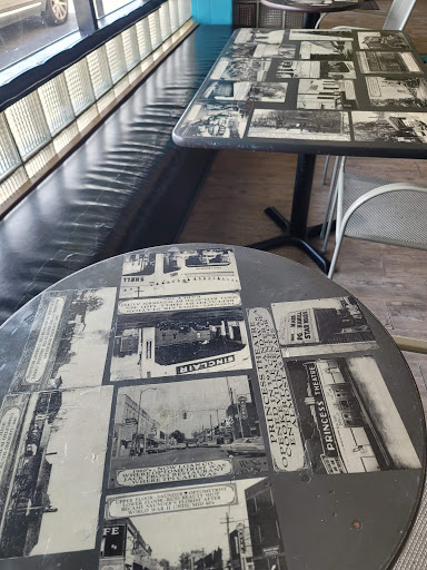 Cafe «Cream City Ice Cream & Coffee House», reviews and photos, 119 W Broad St, Cookeville, TN 38501, USA