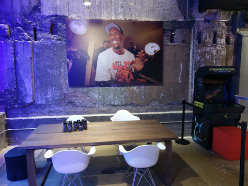 Shoe Store «Footaction», reviews and photos, 32 S State St, Chicago, IL 60603, USA