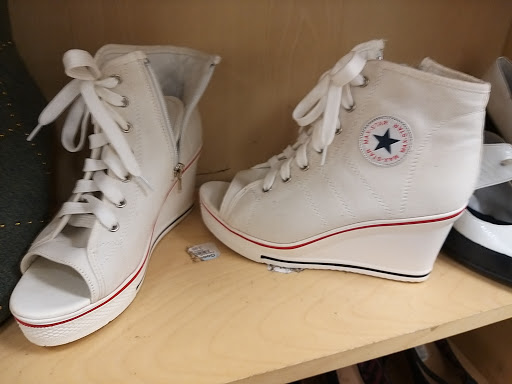 Charity «Goodwill Olathe», reviews and photos