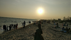 Foto von Narippaiyur Beach mit lange, gerade küste