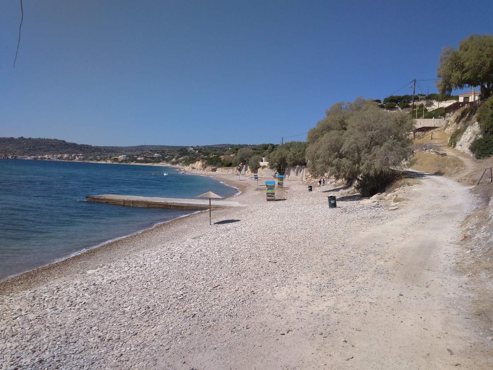 Agios Emilianos'in fotoğrafı geniş plaj ile birlikte