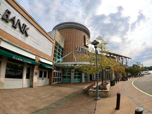 Summit Mall, 3265 W Market St, Fairlawn, OH 44333, USA, 