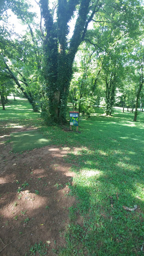 Disc Golf Course «Woodland Park Disc Golf Course - Columbia, TN», reviews and photos, 821 W 9th St, Columbia, TN 38401, USA