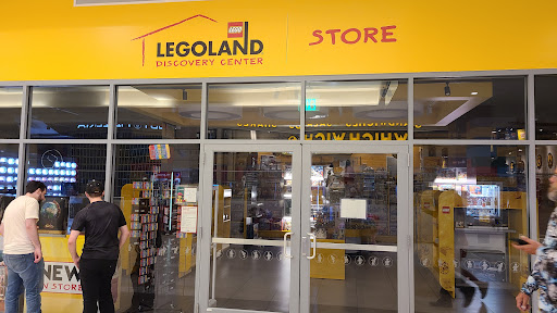 Shopping Mall «Shops at Rivercenter», reviews and photos, 849 E Commerce St, San Antonio, TX 78205, USA