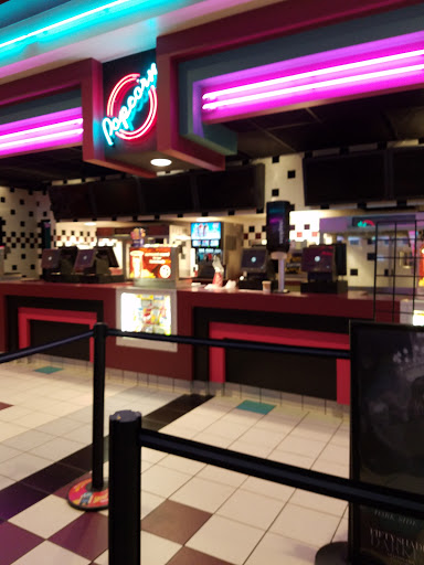 Movie Theater «Regal Cinemas Longston Place 14», reviews and photos, 13317 Meridian E, Puyallup, WA 98373, USA