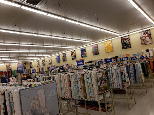 Craft Store «Hobby Lobby», reviews and photos, 290 Hawthorn Village Commons, Vernon Hills, IL 60061, USA