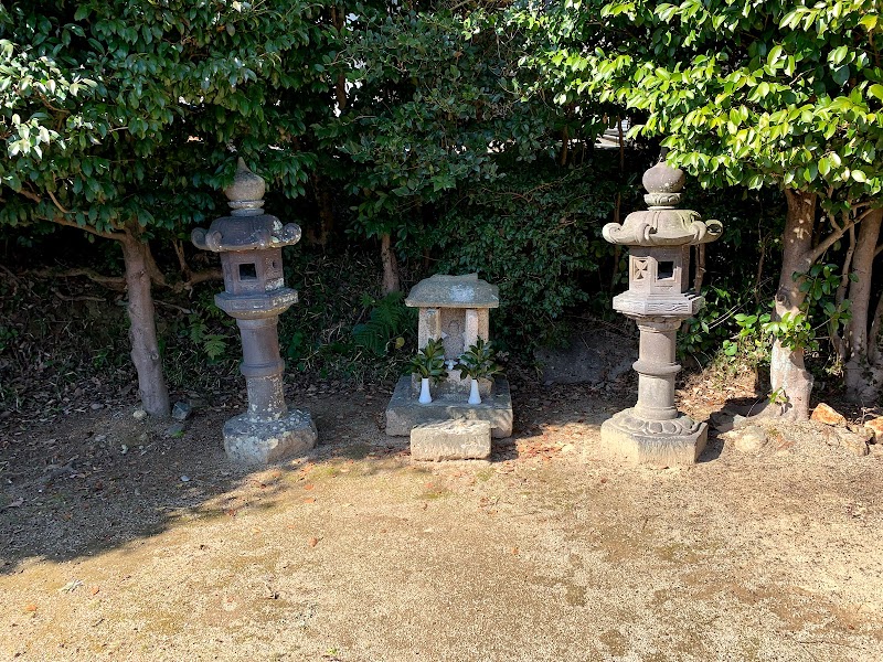 城の山の厳島明神社