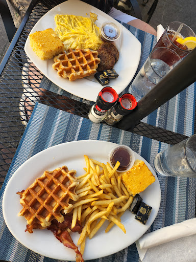 Book Store «Winchester Book Gallery», reviews and photos, 185 N Loudoun St, Winchester, VA 22601, USA