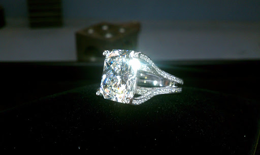 Wholesale Jeweler «Rons Jewelers», reviews and photos, 980 N Western Ave #1, San Pedro, CA 90732, USA