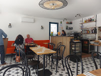Atmosphère du Restaurant L'ardoise à Châteauneuf-Grasse - n°5