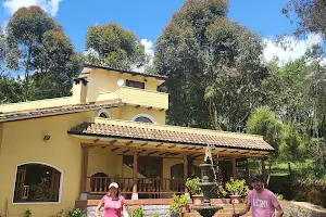 Rumipamba del Zuro Casa - Hacienda image