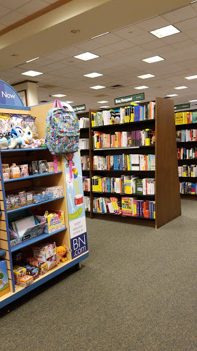 Book Store «Barnes & Noble», reviews and photos, 4010 S Tamiami Trail, Sarasota, FL 34231, USA