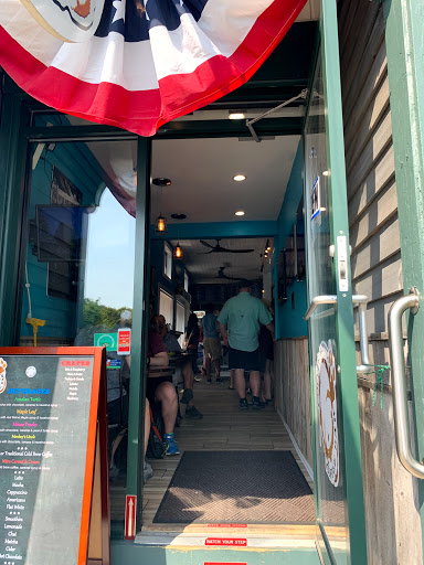 Cafe «Coffee Hound Coffee Bar», reviews and photos, 27 Main St B, Bar Harbor, ME 04609, USA