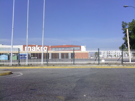 Makro