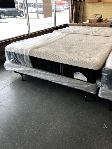 Mattress Store «Shoals Discount Mattresses», reviews and photos, 705 Avalon Ave, Muscle Shoals, AL 35661, USA