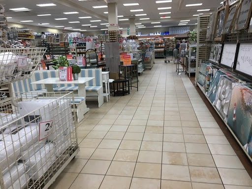 Home Goods Store «Christmas Tree Shops», reviews and photos, 41 Gusabel Ave, Nashua, NH 03063, USA