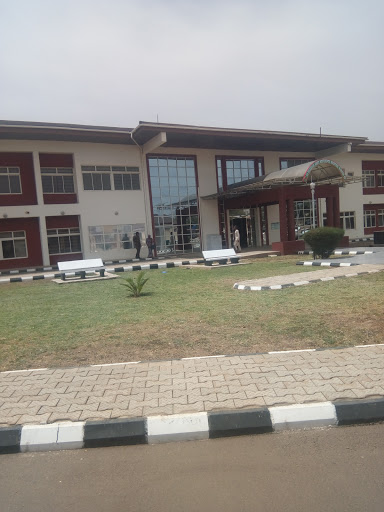44 Nigerian Army Reference Hospital Kaduna, Sokoto Rd, Badiko, Kaduna, Nigeria, Dentist, state Kaduna