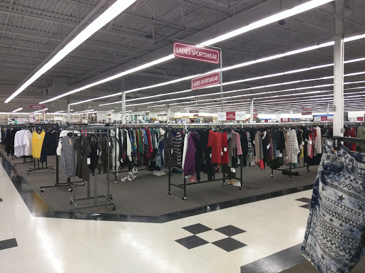 Clothing Store «Burlington Coat Factory», reviews and photos, 441 Western Ave, South Portland, ME 04106, USA