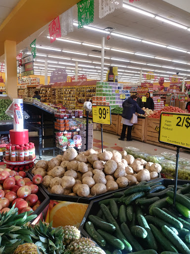 Grocery Store «Lowes Mercado», reviews and photos, 1320 S Federal Blvd, Denver, CO 80219, USA