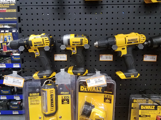 Auto Parts Store «NAPA Auto Parts - Parts Professional Inc», reviews and photos, 910 NW 10th St, Ocala, FL 34475, USA