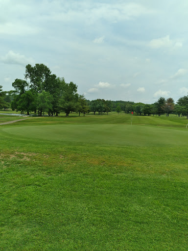 Public Golf Course «Rolling Hills Golf Course», reviews and photos, 1600 Pine Dr, Russellville, KY 42276, USA