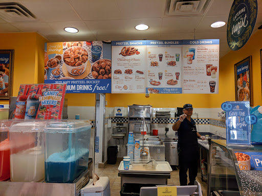 Outlet Mall «Tanger Outlet Myrtle Beach Hwy 17», reviews and photos, 10835 Kings Rd, Myrtle Beach, SC 29572, USA