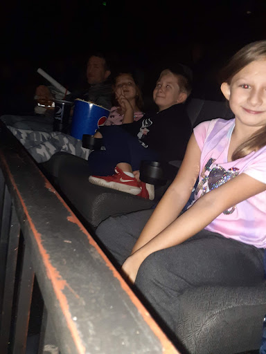 Movie Theater «Regal Cinemas Transit Center 18 & IMAX», reviews and photos, 6707 Transit Rd, Williamsville, NY 14221, USA