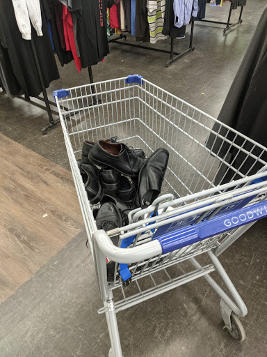 Charity «Goodwill North Oak», reviews and photos