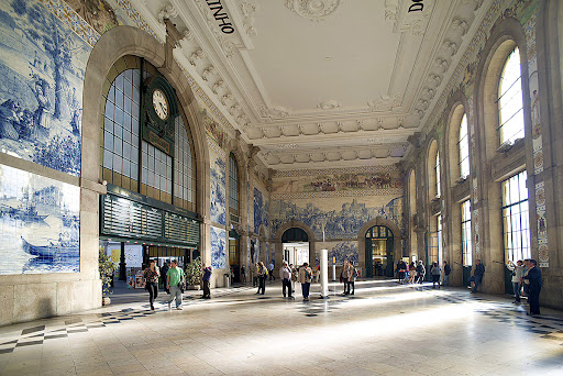 São Bento Station