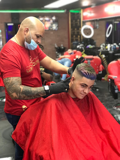 Barber Shop «Luxury Cuts 305 Barber Shop», reviews and photos, 11244 SW 137th Ave, Miami, FL 33186, USA