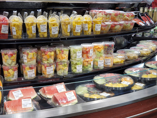 Supermarket «Cermak Fresh Produce», reviews and photos, 4000 W Diversey Ave, Chicago, IL 60639, USA