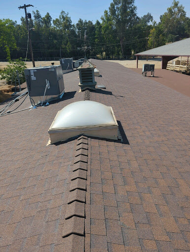 Tmh Roofing image