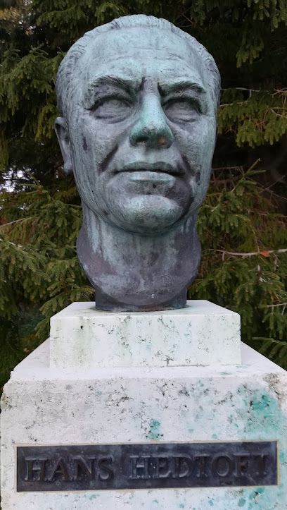 Buste af Hans Hedtoft