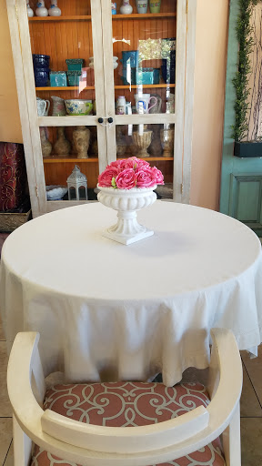 Florist «Canoga Park Florist», reviews and photos, 7144 Owensmouth Ave, Canoga Park, CA 91303, USA