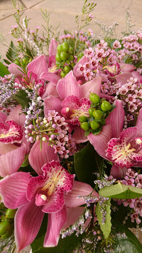 Florist «Victoria Flower Company», reviews and photos, 10869 Bustleton Ave, Philadelphia, PA 19116, USA