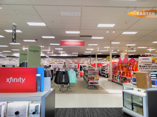 Department Store «Target», reviews and photos, 13301 Gateway Center Dr, Gainesville, VA 20155, USA