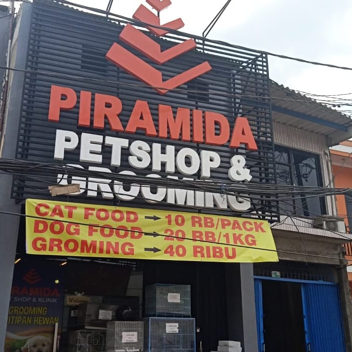 Piramida Harapan Indah Pet Shop